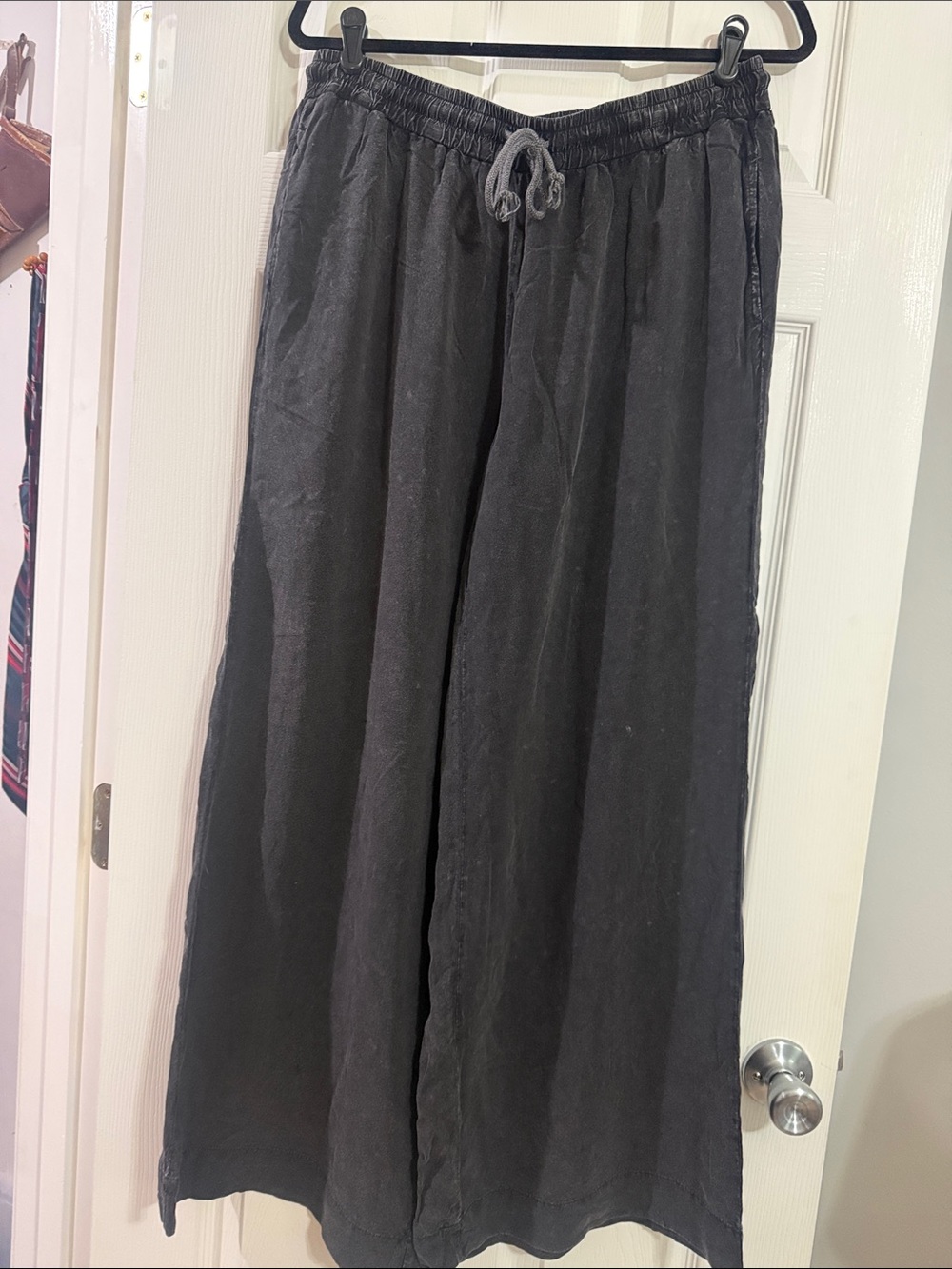 Women’s Mineral Wash Black Drawstring Wide-Leg Pants
